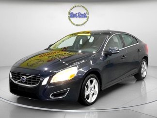 Used 2013 Volvo S60 T5 image 1
