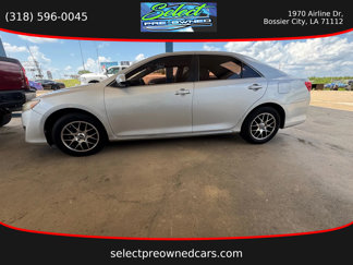 Used 2012 Toyota Camry LE image 1