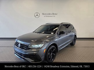 Used 2024 Volkswagen Tiguan SE R-Line image 1