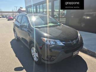 Used 2015 Toyota RAV4 LE image 1
