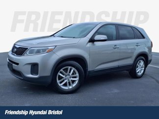 Used 2015 Kia Sorento LX image 1