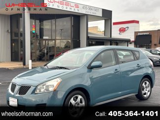 Used 2009 Pontiac Vibe w/ Preferred Package image 1