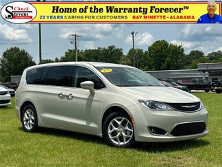 Used 2020 Chrysler Pacifica Touring w/ Tire & Wheel Group image 1