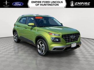 Used 2023 Hyundai Venue SEL w/ Cargo Package image 1