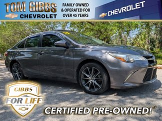 Used 2017 Toyota Camry XSE image 1