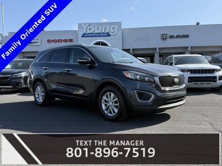 Used 2017 Kia Sorento LX image 1