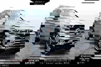 Used 2020 Mercedes-Benz GLC 300 4MATIC image 1
