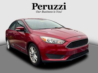Used 2017 Ford Focus SE image 1