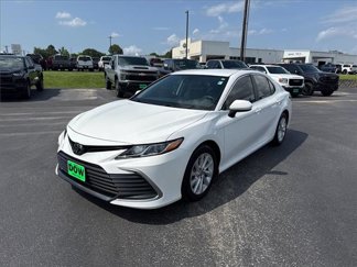 Used 2023 Toyota Camry LE image 1