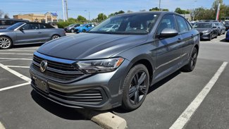 Used 2022 Volkswagen Jetta SE image 1