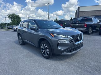 Used 2023 Nissan Rogue SV image 1