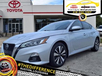Used 2020 Nissan Altima 2.5 SV image 1
