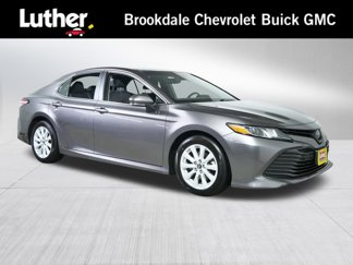 Used 2018 Toyota Camry LE image 1