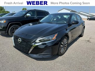 Used 2023 Nissan Altima 2.5 SV image 1