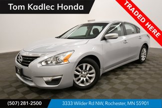 Used 2015 Nissan Altima 2.5 S w/ Display Audio Package image 1