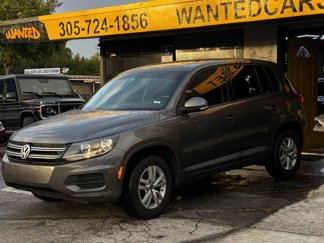 Used 2013 Volkswagen Tiguan S image 1