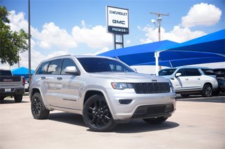 Used 2020 Jeep Grand Cherokee Altitude image 1