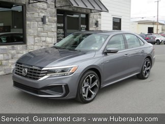 Used 2020 Volkswagen Passat 2.0T R-Line image 1