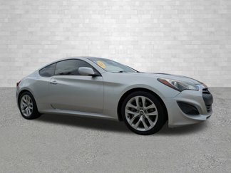 Used 2013 Hyundai Genesis 2.0T image 1