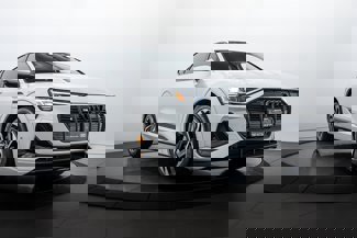 Certified 2022 Audi e-tron Premium Plus w/ Premium Plus Package image 1
