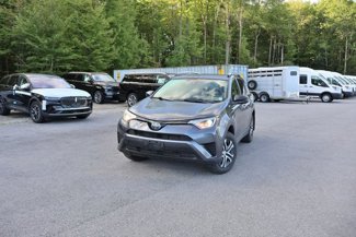 Used 2018 Toyota RAV4 LE image 1