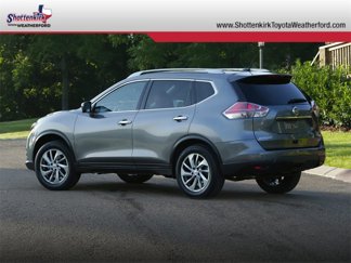 Used 2015 Nissan Rogue SV image 1