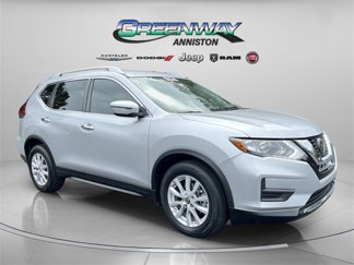 Used 2020 Nissan Rogue SV image 1