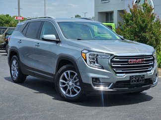 Used 2024 GMC Terrain SLT image 1