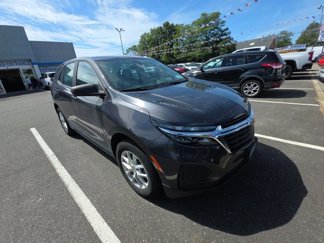 Used 2022 Chevrolet Equinox LS image 1