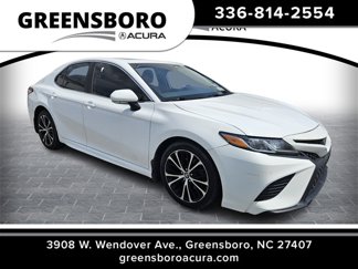 Used 2019 Toyota Camry L image 1