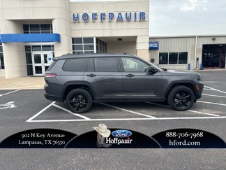 Used 2022 Jeep Grand Cherokee L Laredo image 1