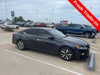 Used 2020 Nissan Altima 2.5 SL image 1