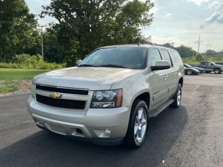 Used 2013 Chevrolet Suburban LT image 1