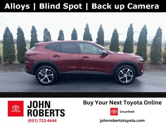 Used 2024 Chevrolet Trax RS w/ Driver Confidence Package image 1