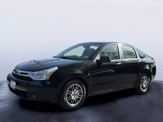 Used 2010 Ford Focus SE image 1