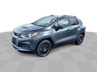 Used 2022 Chevrolet Trax LT w/ Premium Seat Package image 1