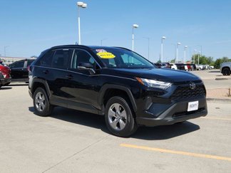 Used 2024 Toyota RAV4 XLE image 1