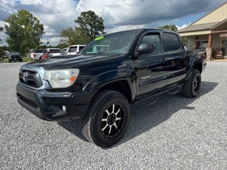 Used 2015 Toyota Tacoma w/ TRD Off-Road Package image 1