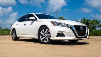 Used 2019 Nissan Altima 2.5 S image 1