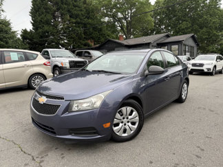 Used 2013 Chevrolet Cruze LS image 1