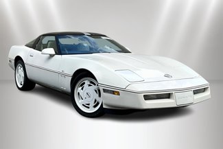 Used 1988 Chevrolet Corvette Coupe image 1