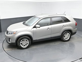 Used 2014 Kia Sorento LX image 1