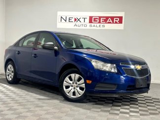 Used 2013 Chevrolet Cruze LS image 1