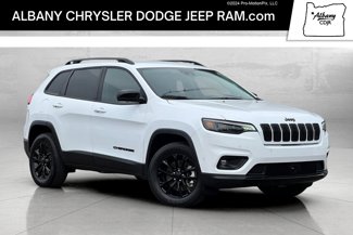 Used 2023 Jeep Cherokee Altitude Lux image 1