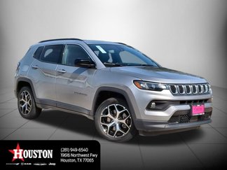 Used 2024 Jeep Compass Latitude image 1
