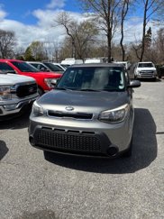 Used 2015 Kia Soul + image 1