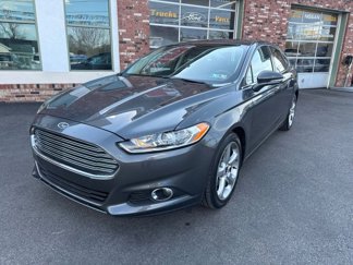 Used 2015 Ford Fusion SE w/ Equipment Group 201A image 1