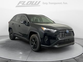 Used 2022 Toyota RAV4 XLE image 1