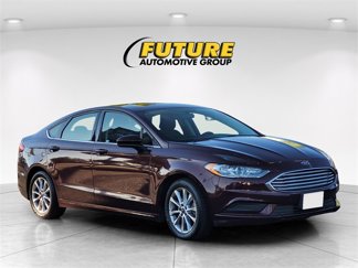 Used 2017 Ford Fusion SE w/ Fusion SE Technology Package image 1
