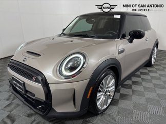 Certified 2024 MINI Cooper S w/ Signature Upholstery Package image 1